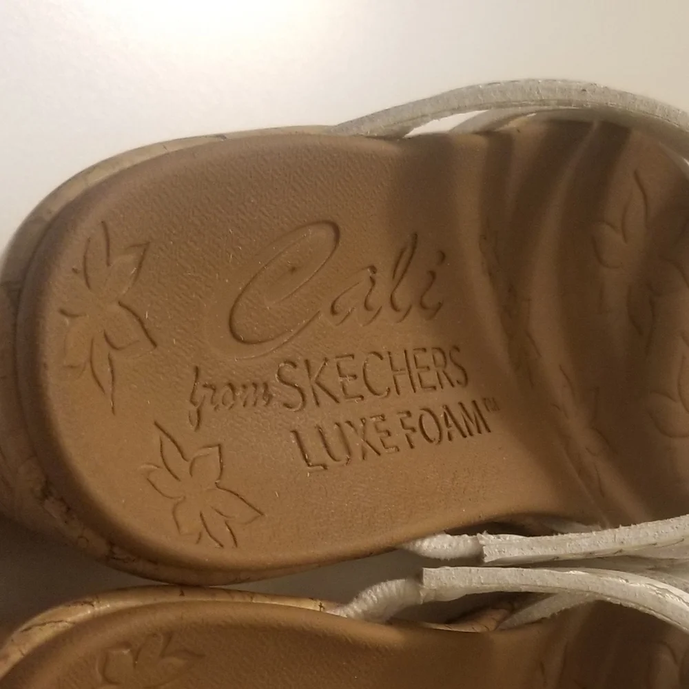 Skechers White Wedge Sandals - Picture 2 of 9